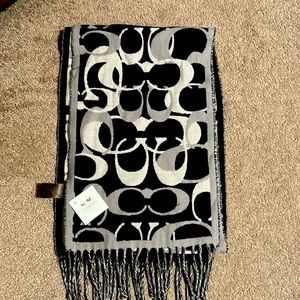 NWT Coach signature winter scarf